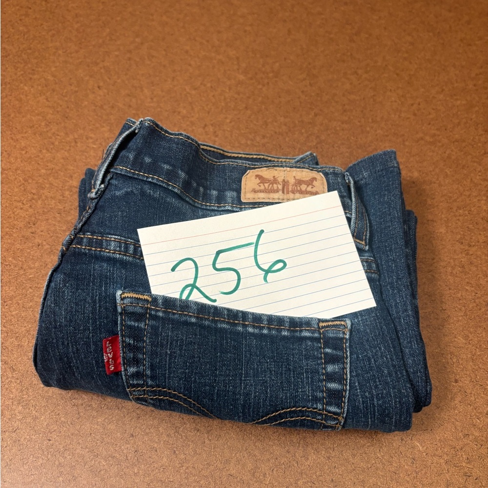 Levi's Wide Leg 6M 26x28 Woman’s Classic Blue Jeans - Picture 10 of 10